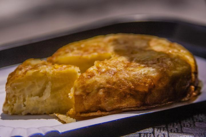 a piece of cake sitting on top of a pan